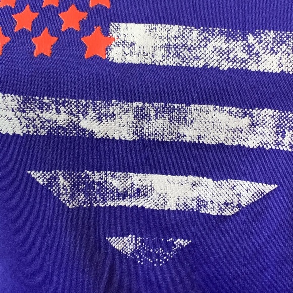 Women’s Under Armour Flag Heart Graphic T-Shirt - Picture 5 of 13